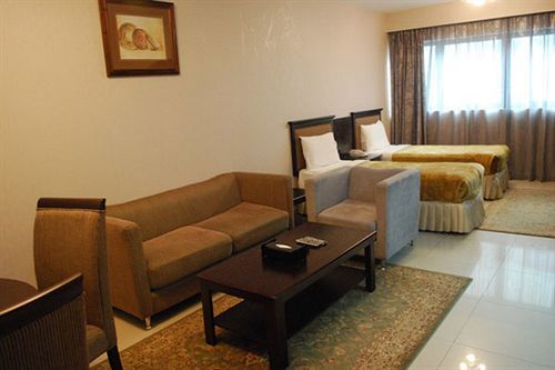 Liwa Apartments Абу-Дабі Екстер'єр фото